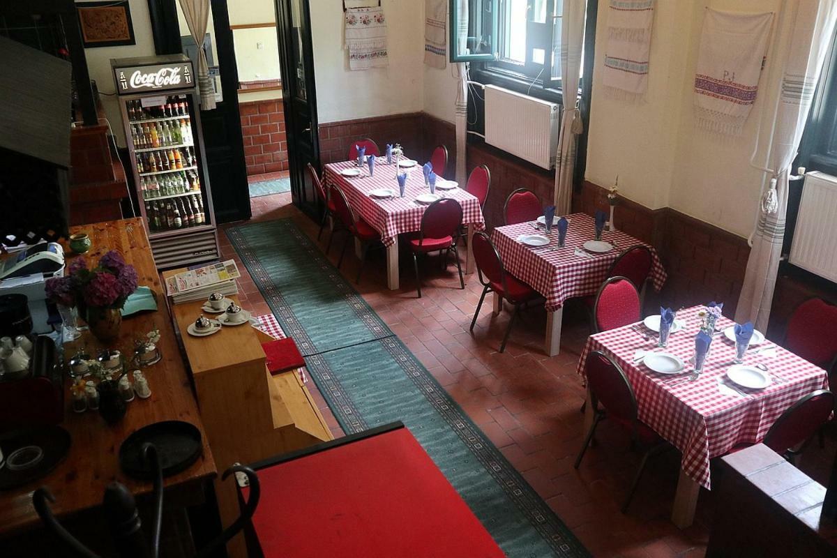 Szlovak Panzio Hotel Bekescsaba Bagian luar foto
